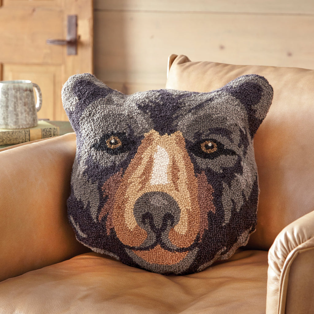 Black Bear Head Shaped Hooked Pillow