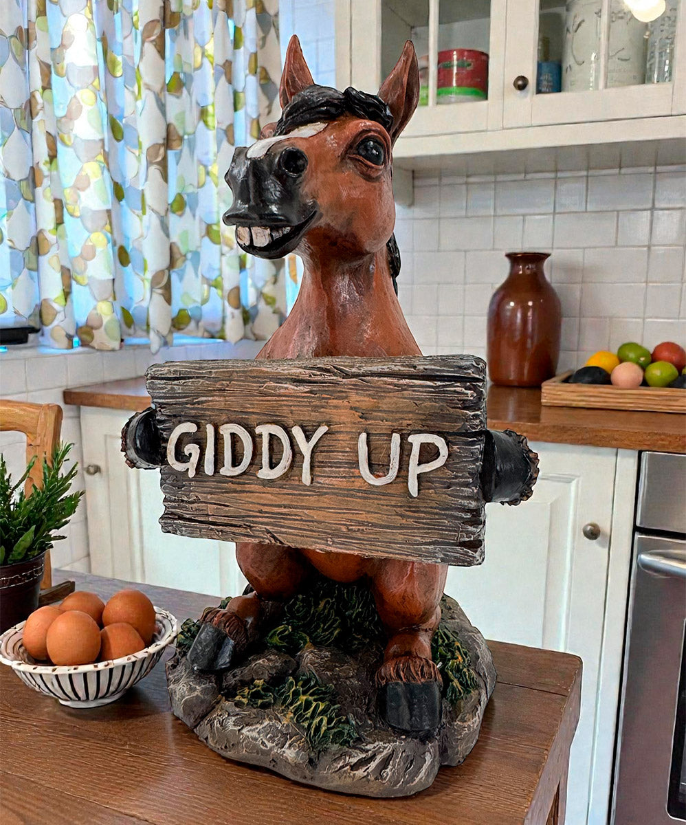 Howdy Trail Figurines