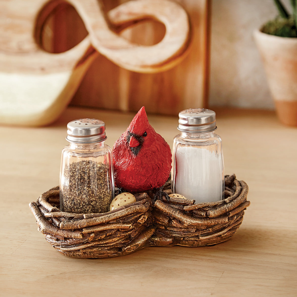 Cardinal Nest Salt & Pepper Shaker Set