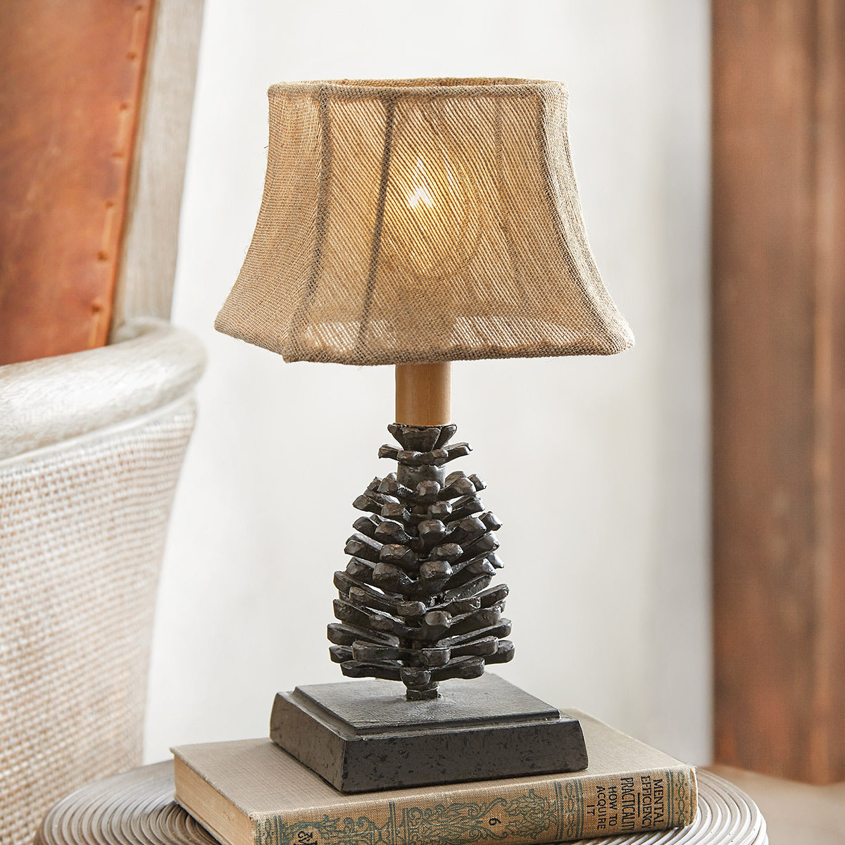 Woodland Pinecone Metal Accent Lamp