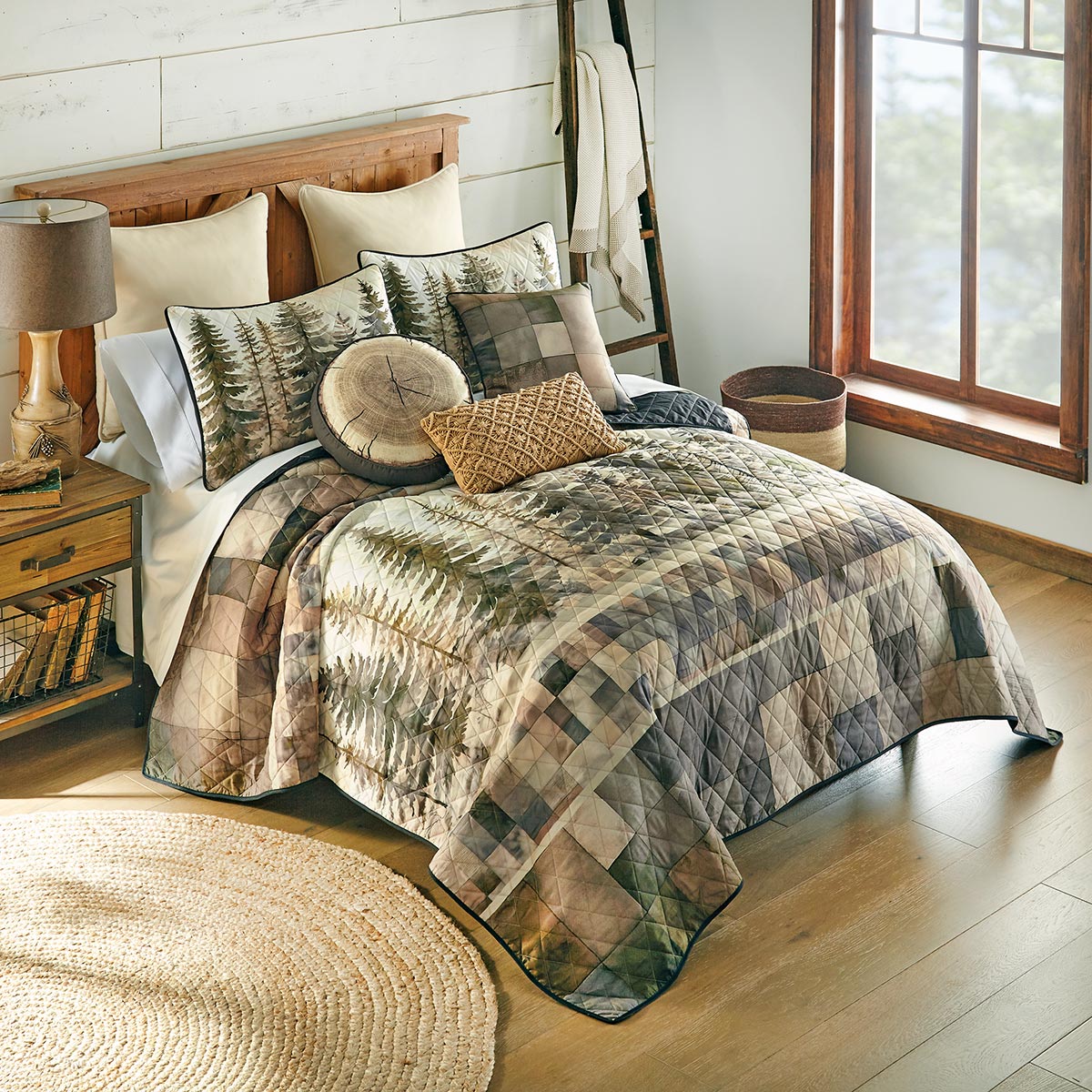 Misty Forest Quilt Bed Set - Queen