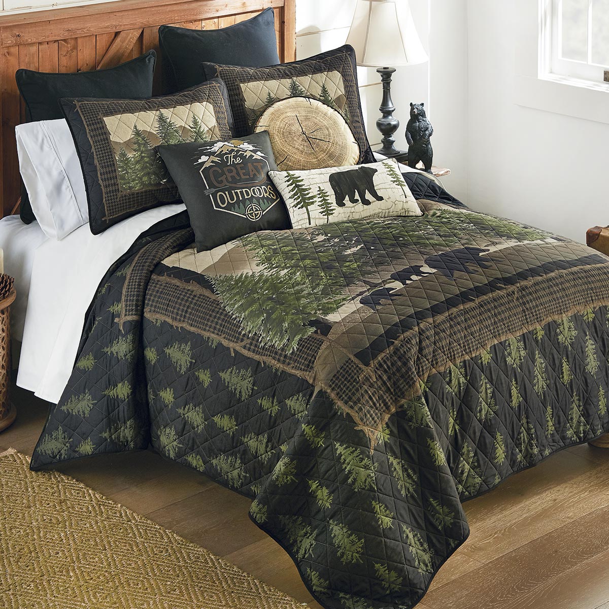 Spruce Bear Quilt Bed Set - Queen - CLEARANCE