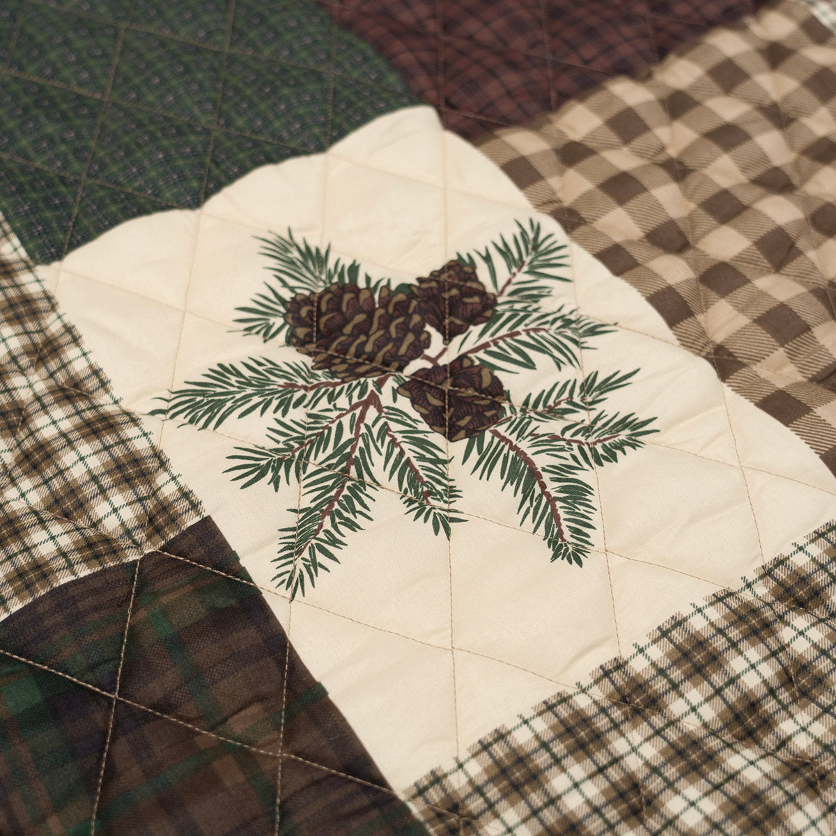 Pine Crest Quilt Bed Set - Queen