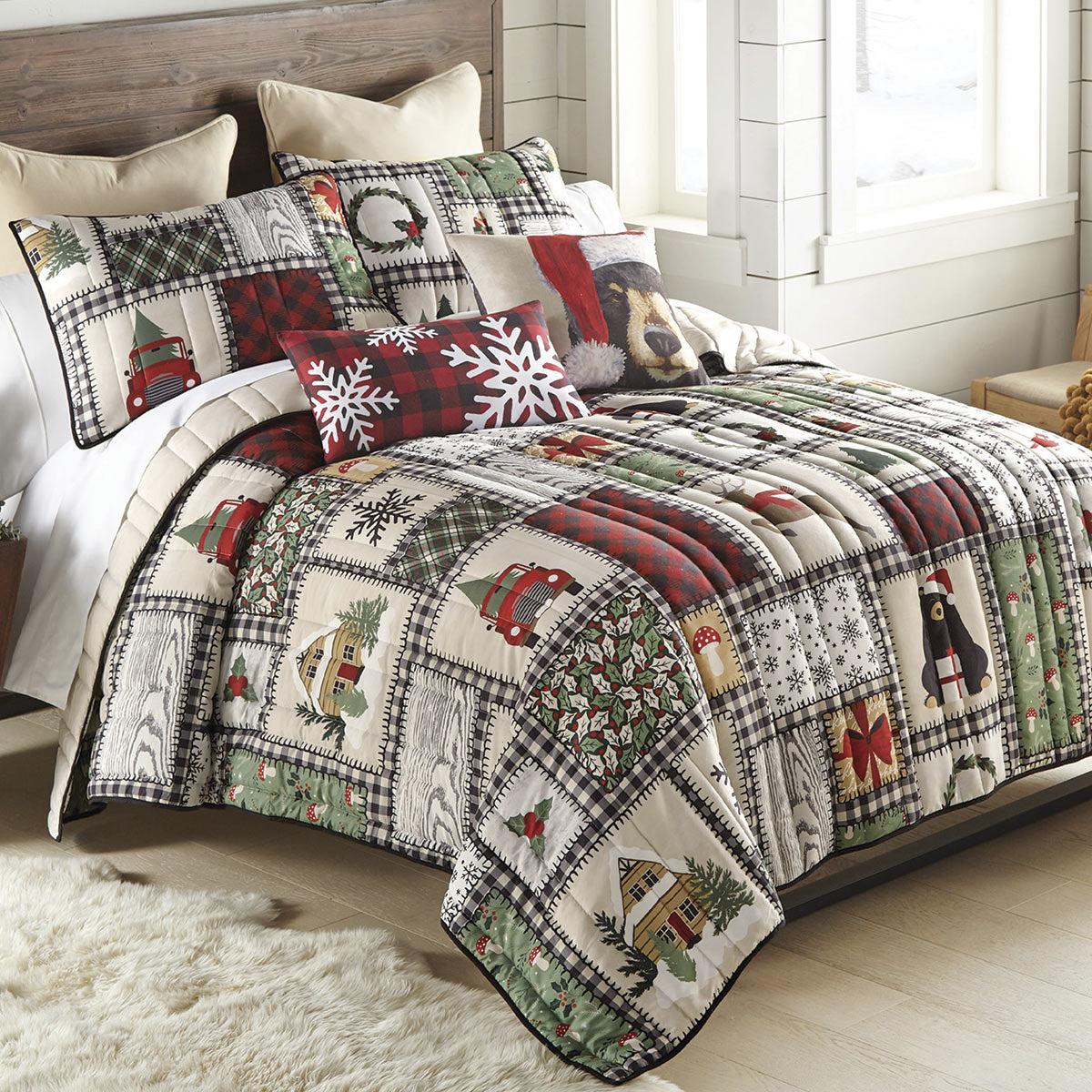 Holiday Cabin Quilt Bed Set - Queen