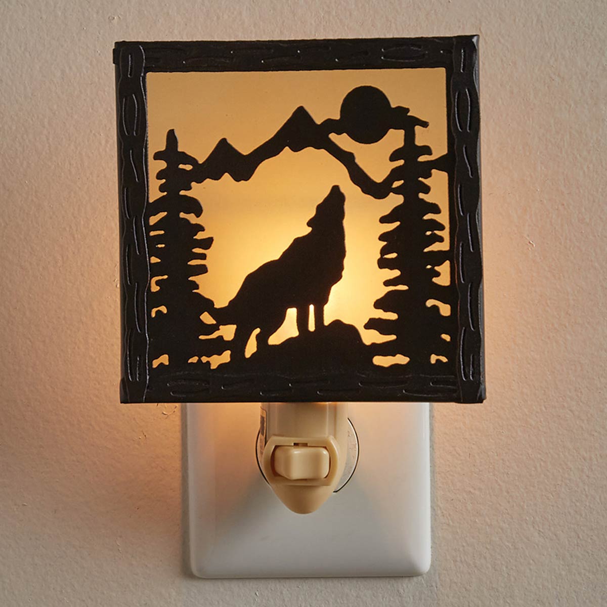 Howling Wolf Nightlight