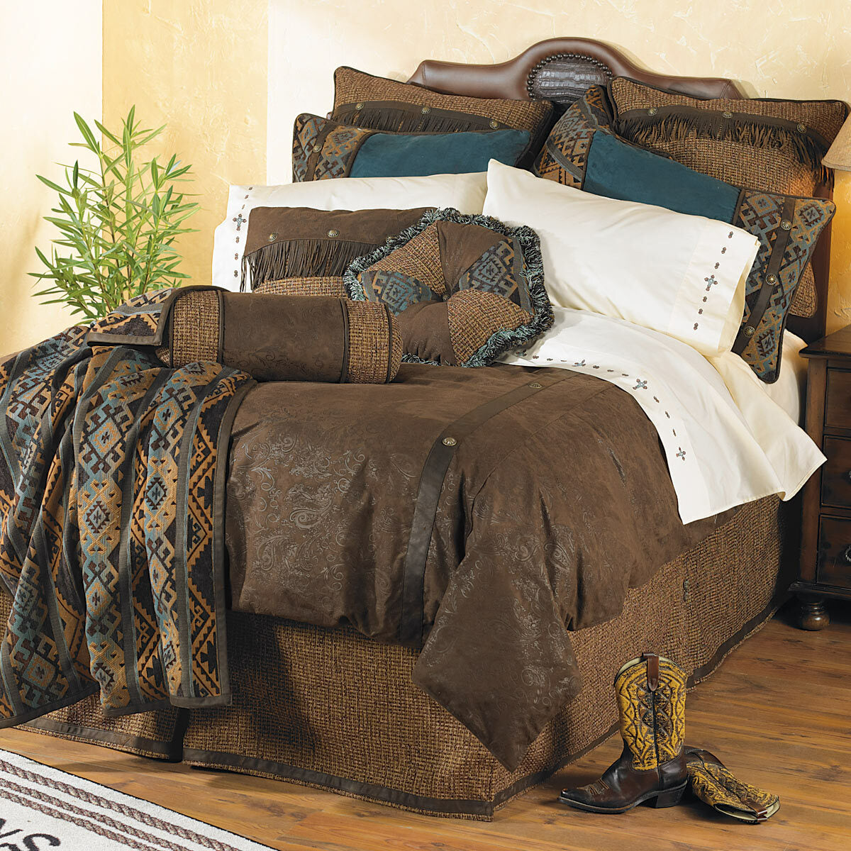 Del Rio Bed Set - King - OUT OF STOCK UNTIL 06/17/2026
