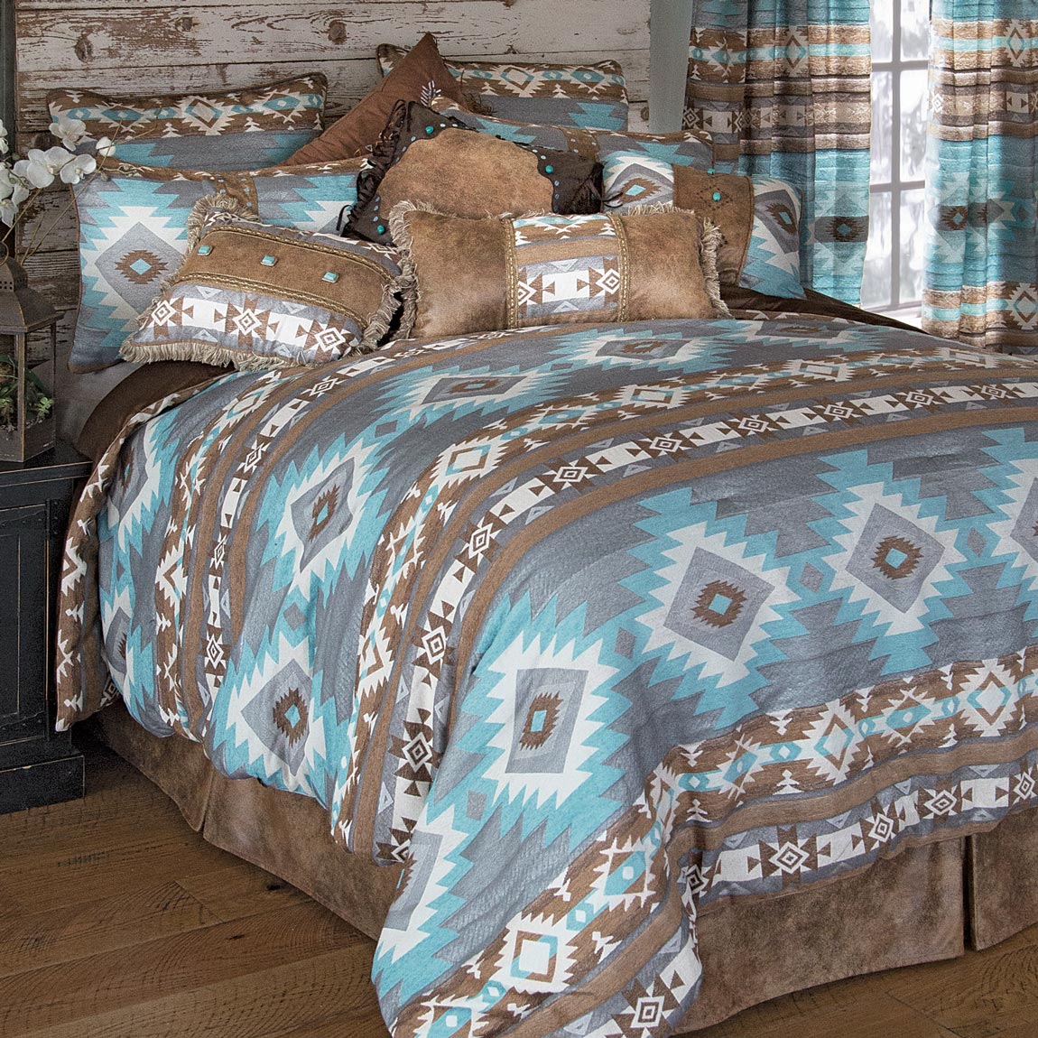Southwest Diamonds Chenille Bed Set - Queen