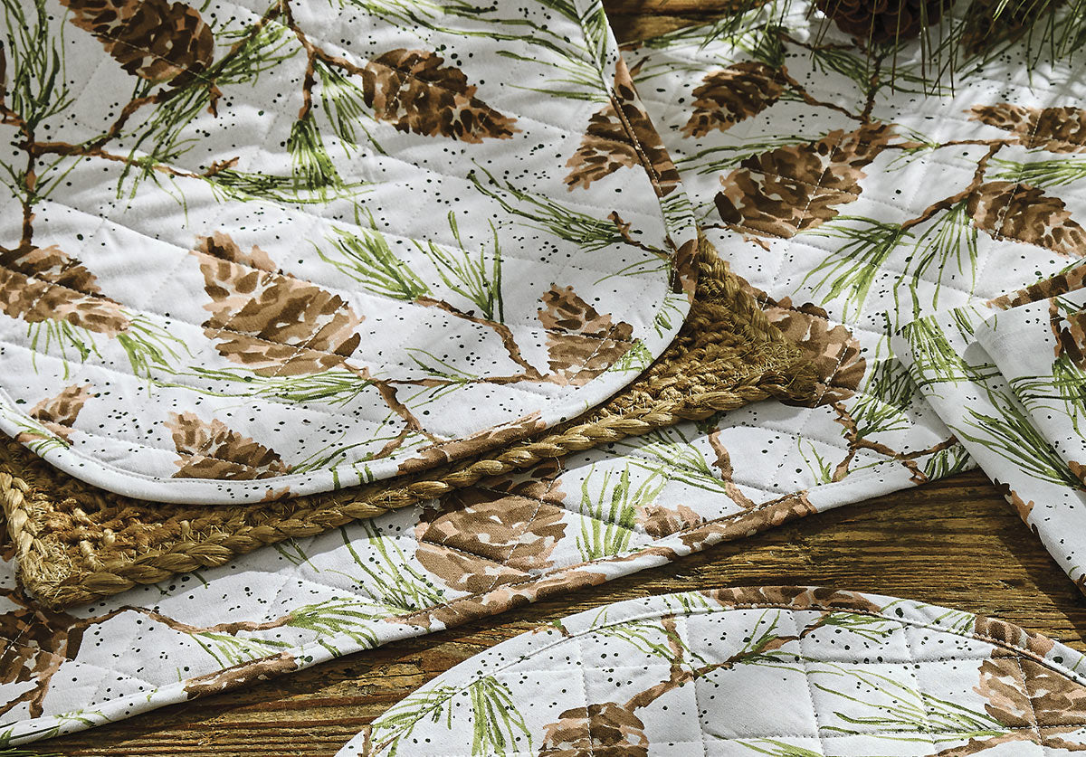 Black Forest Decor Pinecone Medley Table Runner