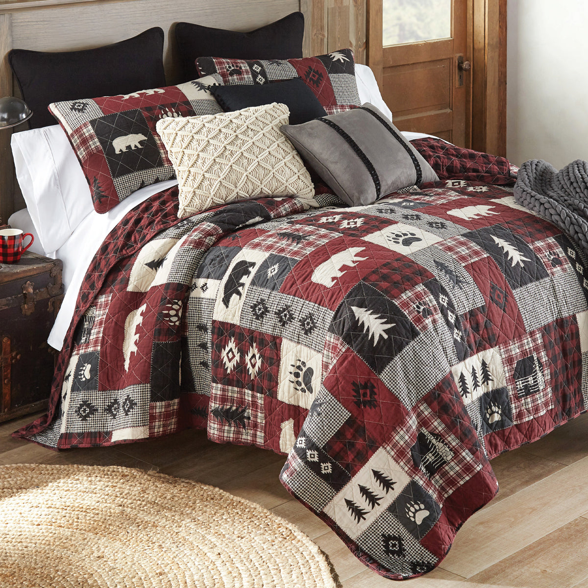 Bear Lodge Collage Quilt Bed Set - Queen- SALE