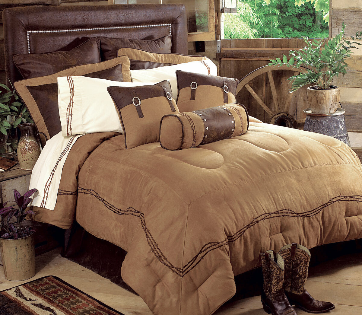 Embroidered Barbwire Bed Set - King