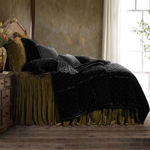 Leafy Green Velvet Bedding Collection