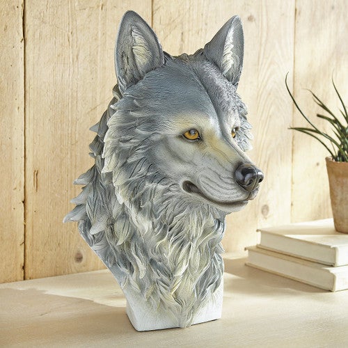 Gray Wolf Sculpture