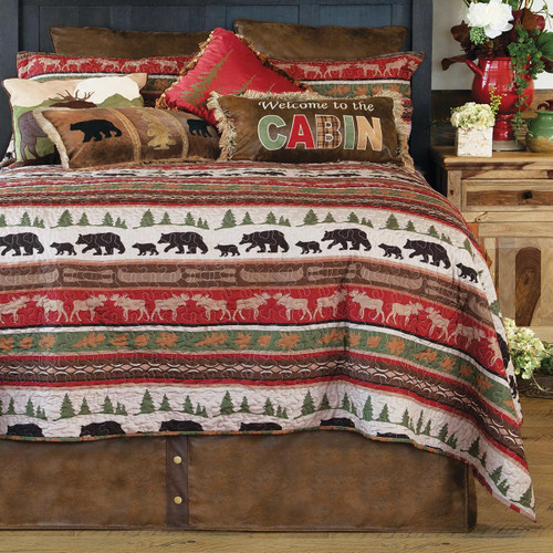 Bear & Moose Cabin Quilt Bed Set - Queen
