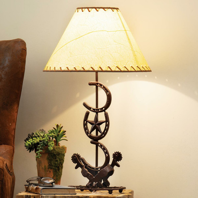 Horseshoe Star Table Lamp