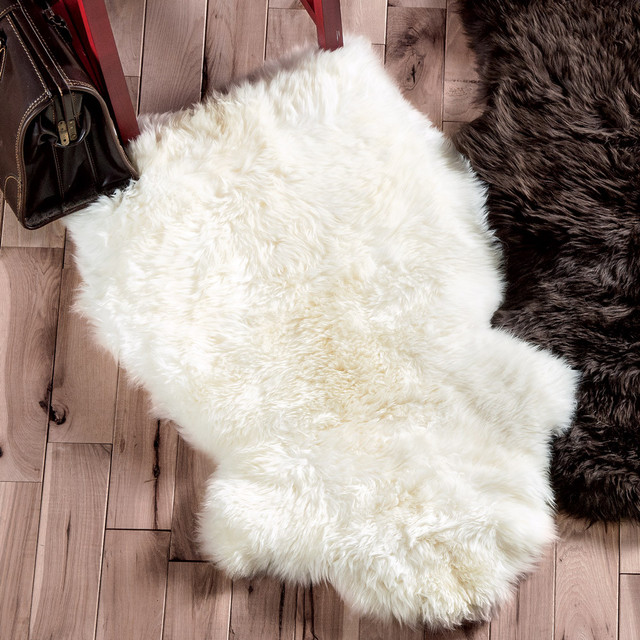 Ivory Small Sheepskin Rug