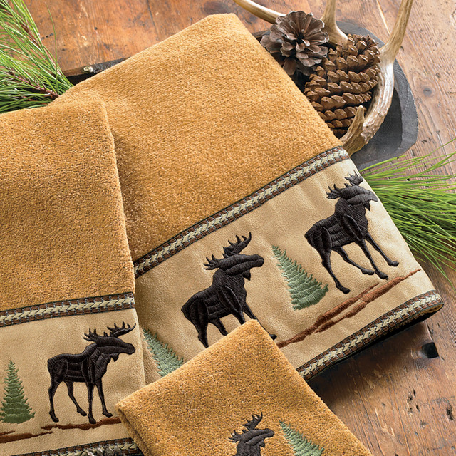 Moose & Pine Bath Towel