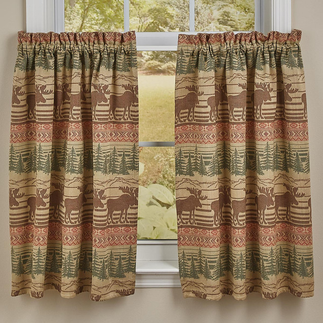 Moose Jacquard Tiers - 36"