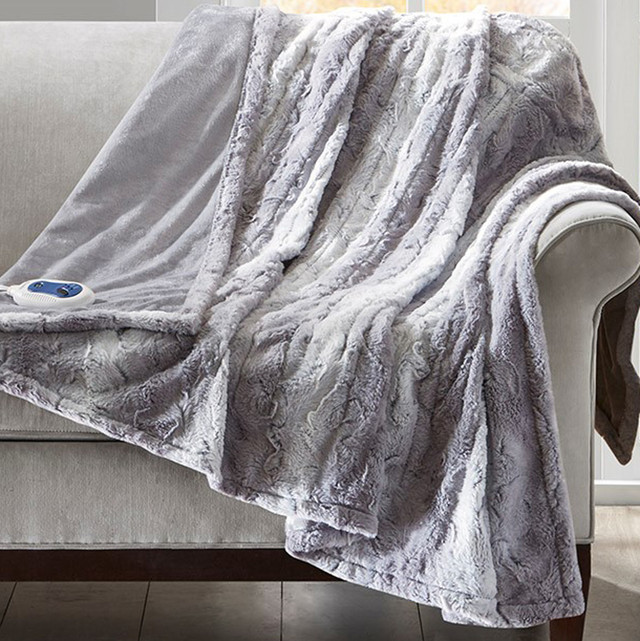 North Bend Oversized Heated Throw - Gray - OUT OF STOCK UNTIL 04/02/2026