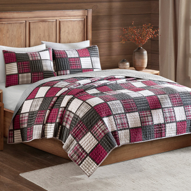 Plaid Patch Quilt Bed Set - Full/Queen