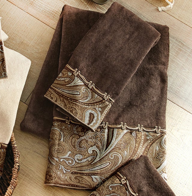 Western Paisley Chocolate Bath Towel