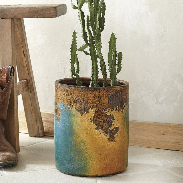 Earthscape Mapa Clay Planter
