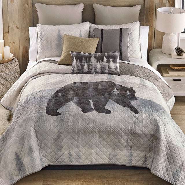 Misty Hills Bear Quilt Bed Set - Queen