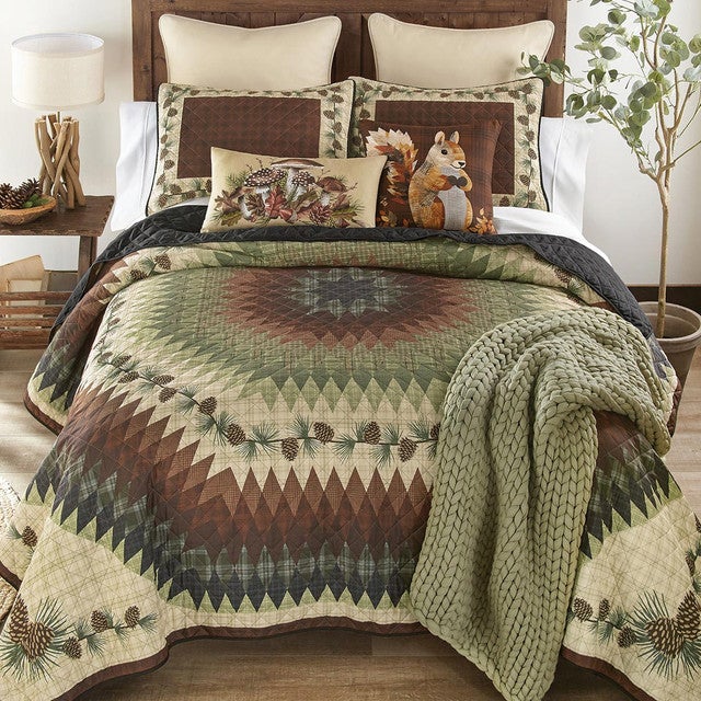 Pinecone Radiance Quilt Bed Set - Queen