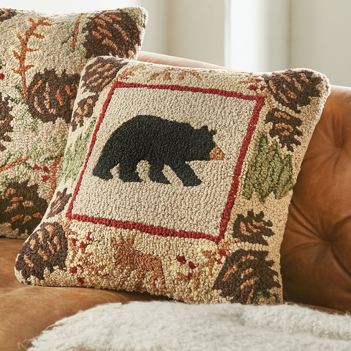 Northwoods Bear Hooked Wool Pillow - Thumbnail 2